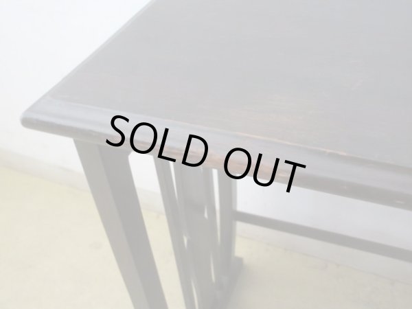 画像10: アンティーク 古い洋館 桜材のサイドテーブル