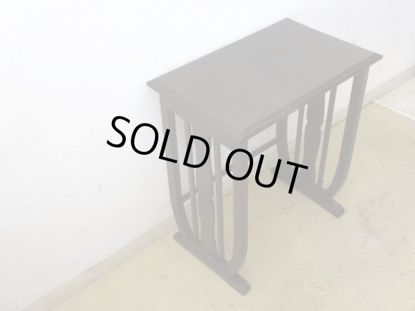 画像3: アンティーク 古い洋館 桜材のサイドテーブル