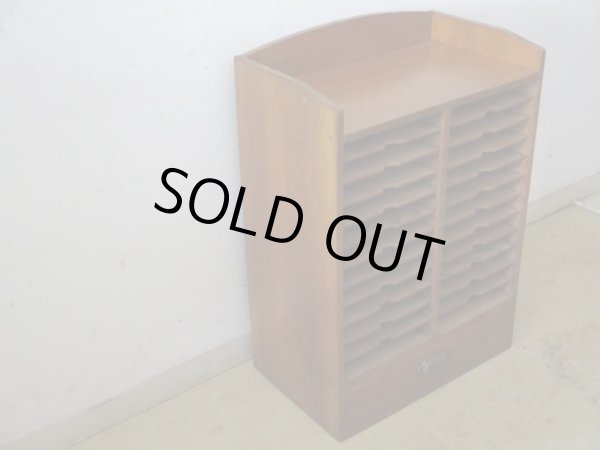 画像4: アンティーク 引出し付 木製書類棚 カルテケース