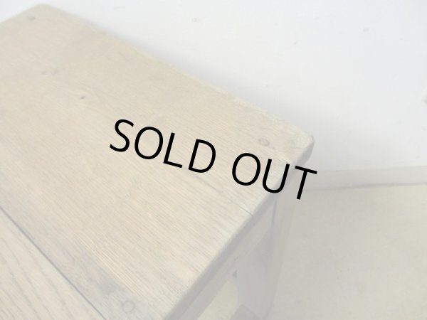 画像5: ヴィンテージ 枯れた木肌の図工椅子 スツール (4)