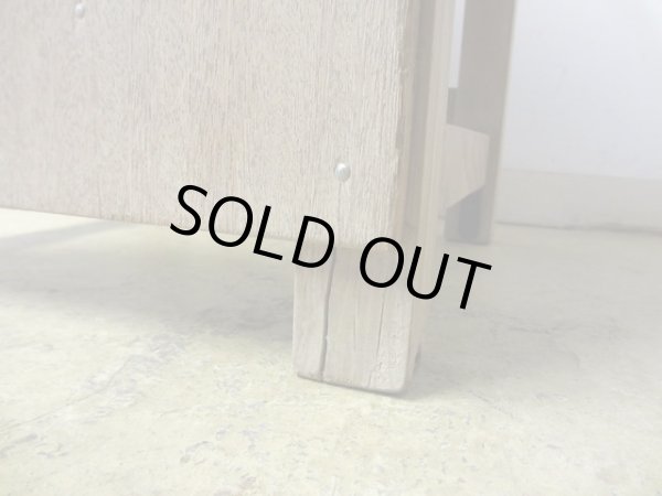 画像8: ヴィンテージ 枯れた木肌の図工椅子 スツール (3)