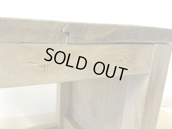 画像7: ヴィンテージ 枯れた木肌の図工椅子 スツール (4)