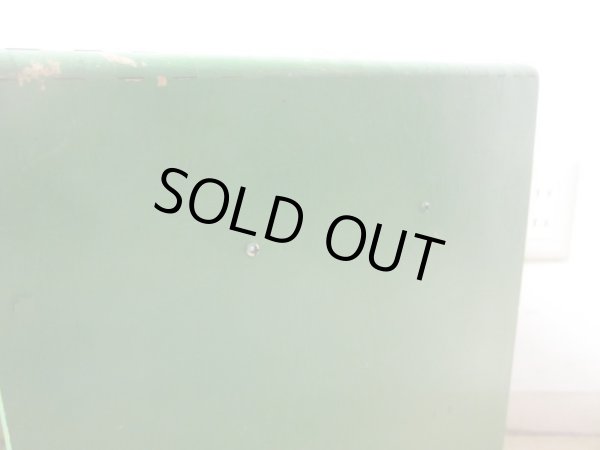 画像9: アンティーク 緑にペイントされたナラ材の6杯小引出し