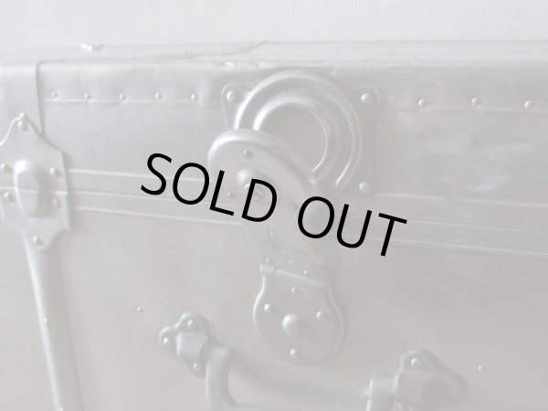 画像9: アンティーク 大型アルミトランク (1)