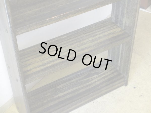 画像7: アンティーク シックな色味のラワン無垢材本棚 