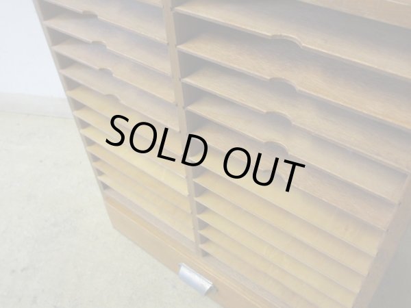 画像6: アンティーク 引出し付 木製書類棚 カルテケース