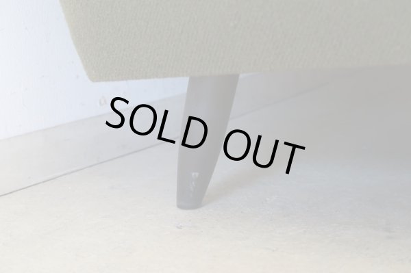 画像11: ヴィンテージ グリーンの三人掛けソファ 3P