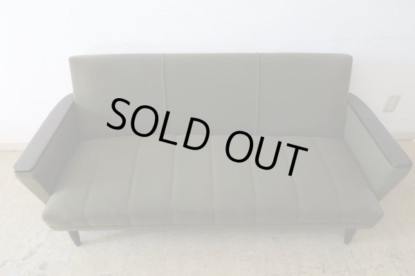 画像2: ヴィンテージ グリーンの三人掛けソファ 3P