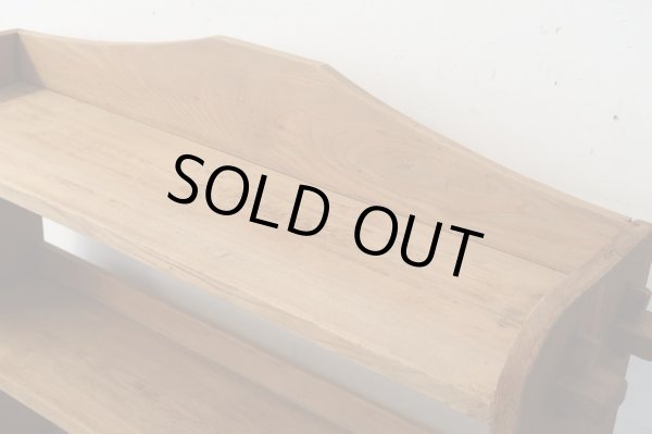 画像8: アンティーク 明るい木味の楔式本棚