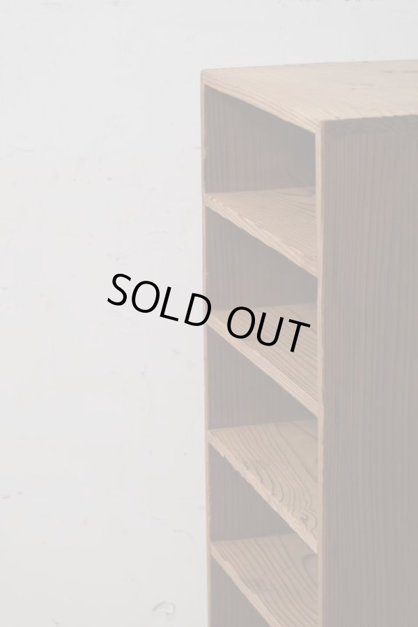 画像11: アンティーク 乾いた木肌の収納棚 シェルフ