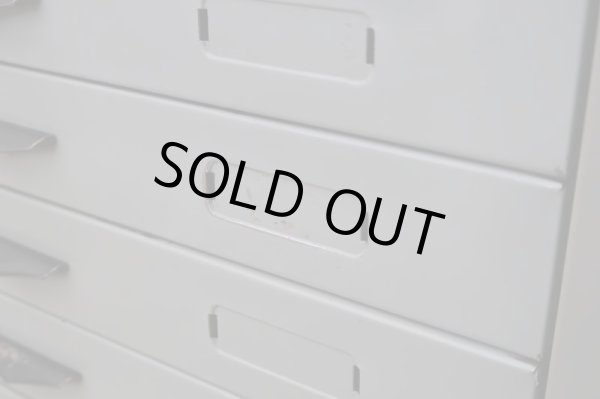 画像10: ヴィンテージ スチール製書類棚 A4小引出し