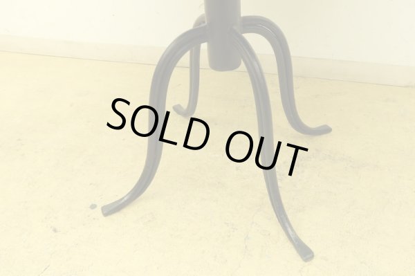 画像10: 古い ゼブラ柄のラウンドテーブル