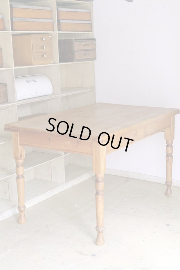 画像2: アンティーク パイン材の引き出し付きダイニングテーブル