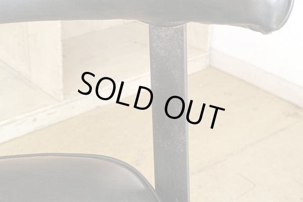 画像10: オールドマルニ 孔雀マーク メタルフレームのデスクチェア