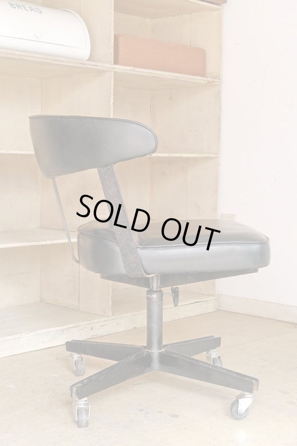 画像2: オールドマルニ 孔雀マーク メタルフレームのデスクチェア