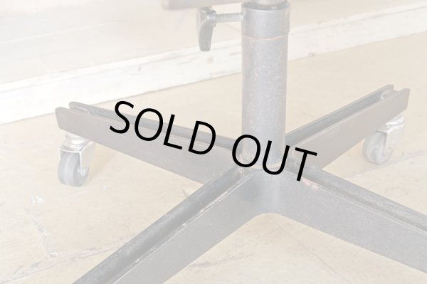 画像12: オールドマルニ 孔雀マーク メタルフレームのデスクチェア