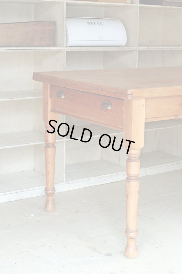 画像3: アンティーク パイン材の引き出し付きダイニングテーブル