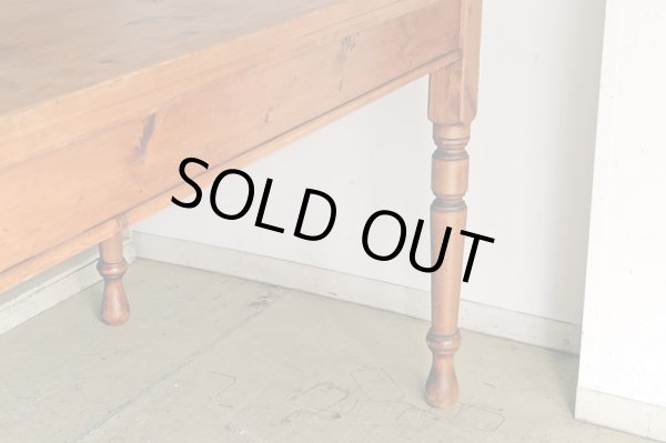 画像8: アンティーク パイン材の引き出し付きダイニングテーブル