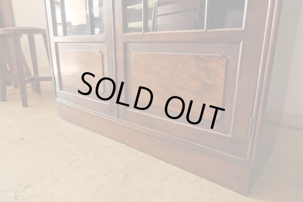 画像16: アンティーク 　桜材のガラス本箱 キャビネット