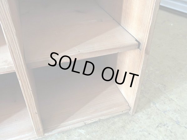 画像13: アンティーク 　乾いた木肌のマス棚