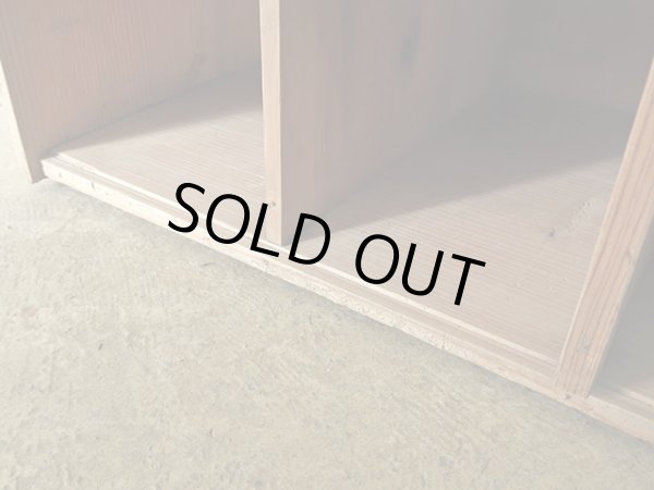 画像12: アンティーク 　乾いた木肌のマス棚