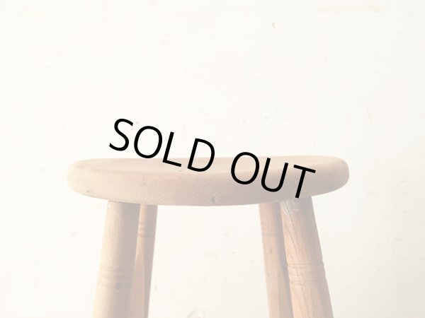 画像4: アンティーク ドラムスティックのような脚の木製スツール