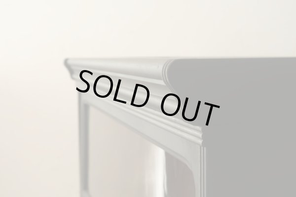 画像11: アンティーク 黒く塗られた スライド扉のガラス本箱